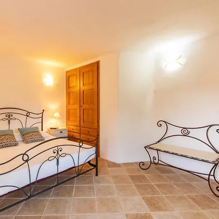 Villa Isa 6, Emma *